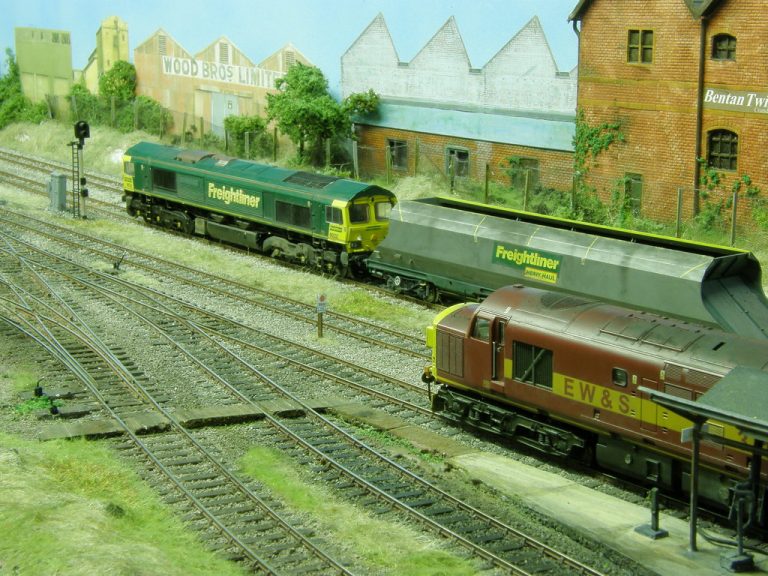 Freightliner and EWS locomotives on the yard roads at Cramdin Yard