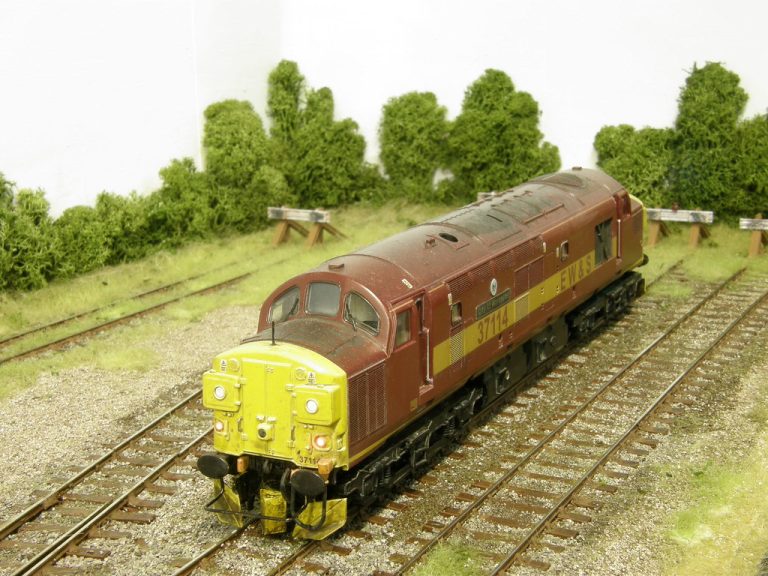 EWS Class 37 running light on the loop at Cramdin Yard