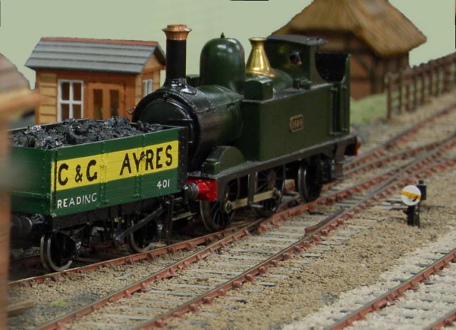 Green saddle tank with a C&C Ayres private-owner wagon